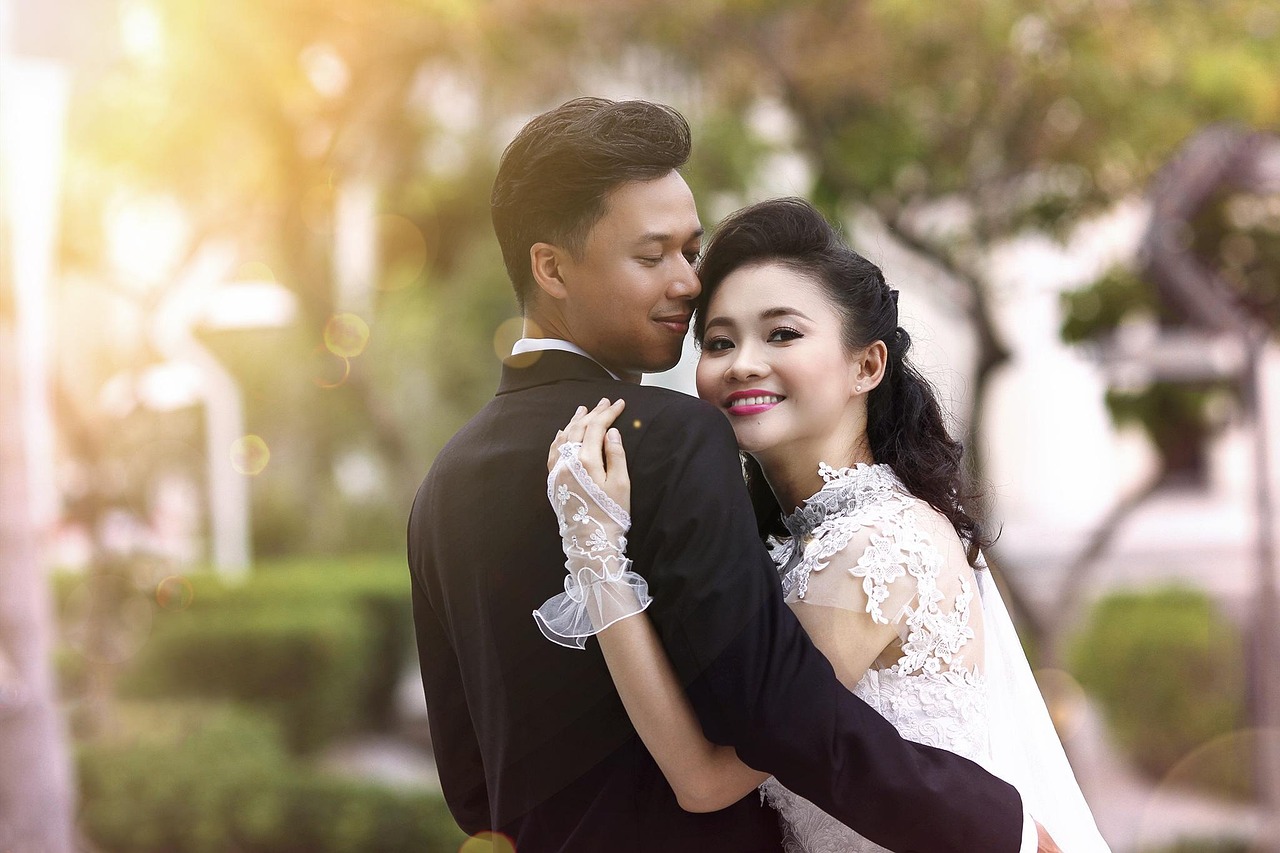新娘明星，璀璨婚礼与公众目光的交汇点