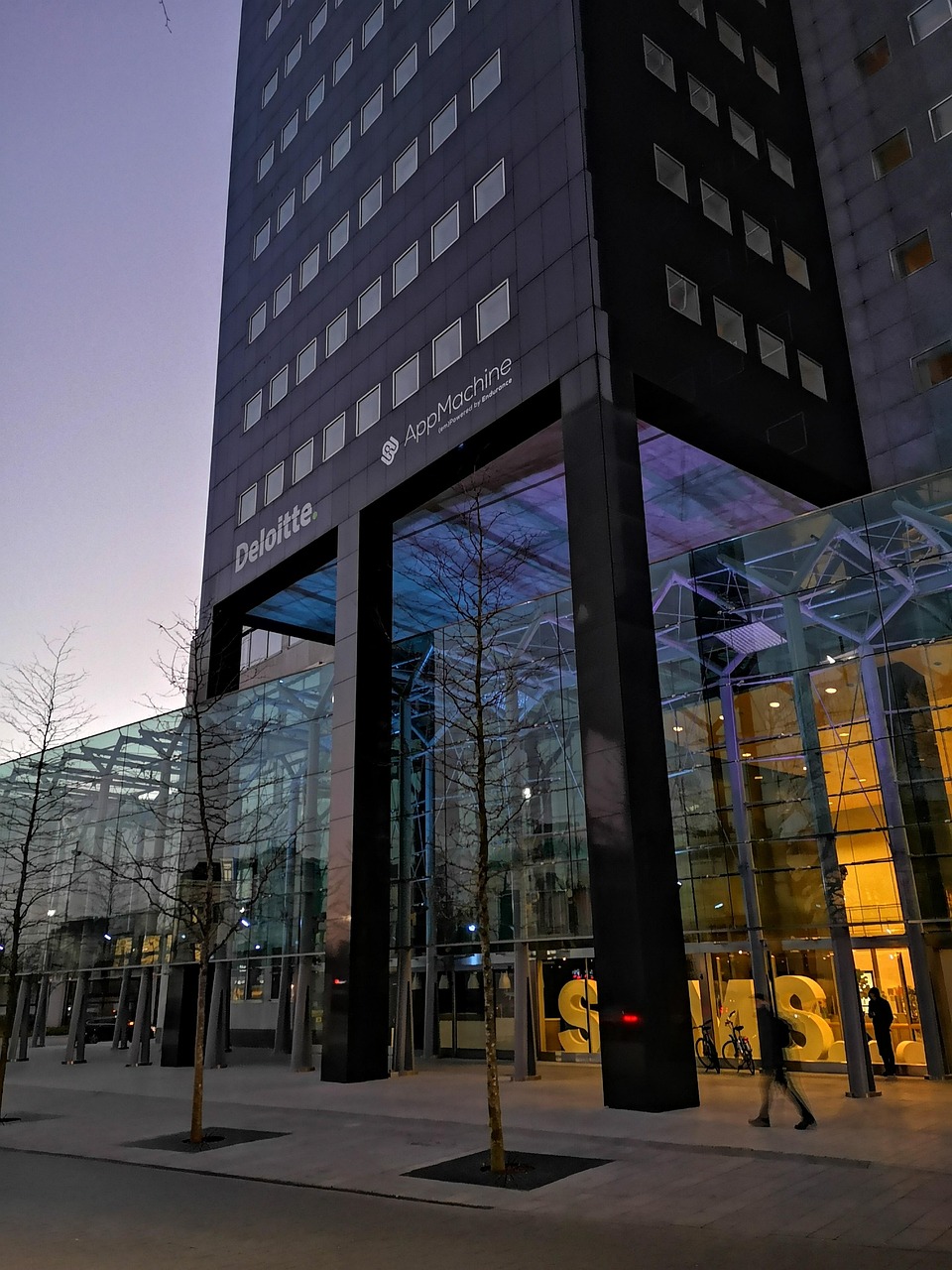 泸州上市公司，城市之光与资本市场的完美融合